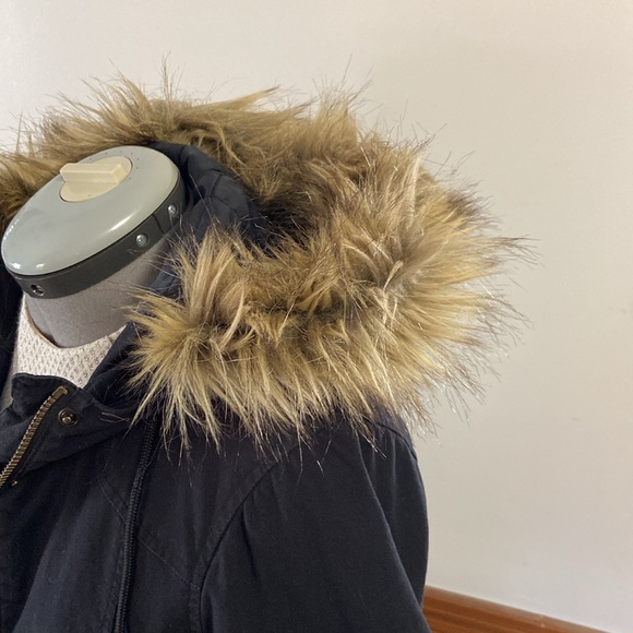 L.L.Bean Black Hooded East End Parka Size S Reg - Picture 4 of 8